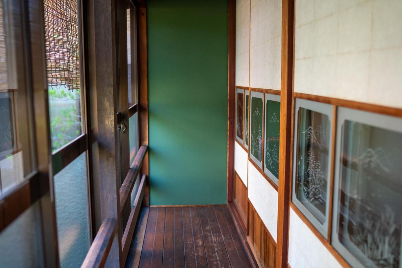 Machiya Guest House Carta Kanazawa Buitenkant foto