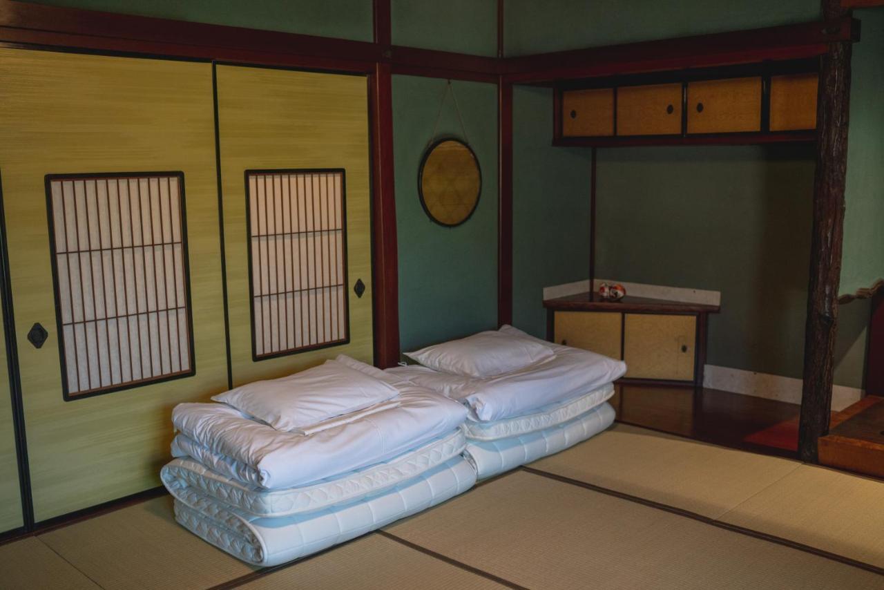 Machiya Guest House Carta Kanazawa Buitenkant foto