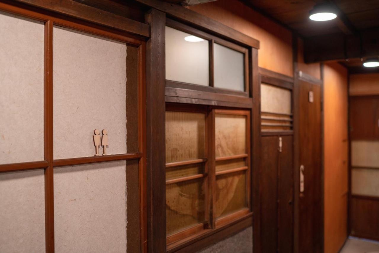 Machiya Guest House Carta Kanazawa Buitenkant foto
