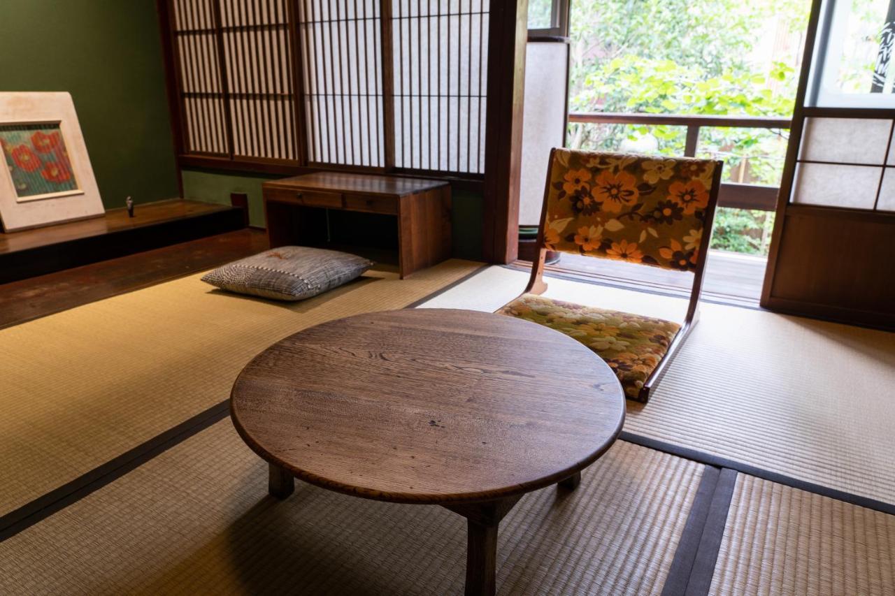 Machiya Guest House Carta Kanazawa Buitenkant foto